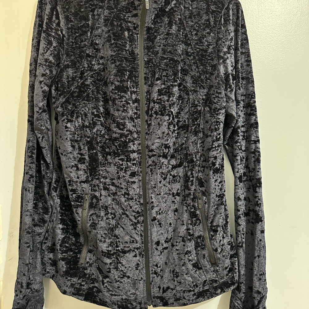Lululemon Athletica Velvet Jacket in Black 8/10